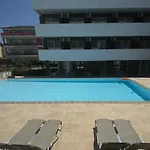 Astarti Hotel *