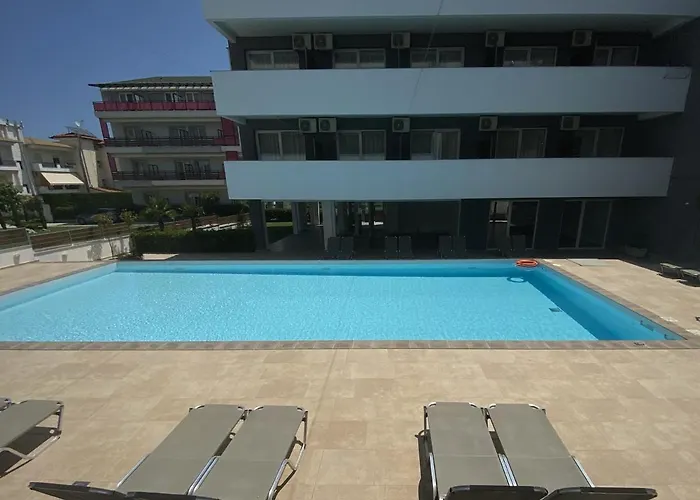Astarti Hotel *